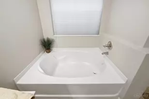 7843 Bridge Point Dr, Green Township, OH 45248 - Photo 40