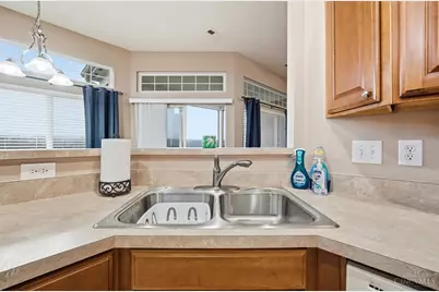 7843 Bridge Point Drive, Green Township, OH 45248 - Photo 24