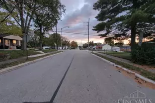 2629 Holman St, Moraine, OH 45439 - Photo 4