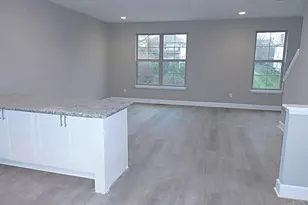 381 Cityscape W Dr, Cincinnati, OH 45205 - Photo 4