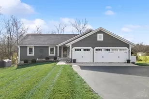 160 Meadowbrooke Dr, Adams Township, OH 45177 - Photo 2
