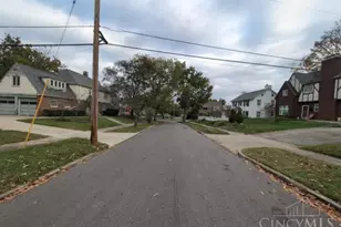 2120 University Pl, Dayton, OH 45406 - Photo 4