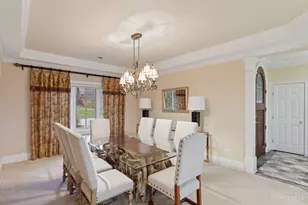 335 Ashley Ln, Wyoming, OH 45215 - Photo 6