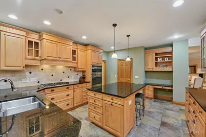 335 Ashley Lane, Wyoming, OH 45215 - Photo 16