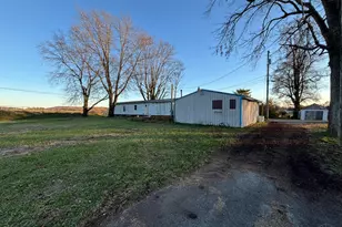 17 S Nixon Ave, Peebles, OH 45660 - Photo 16