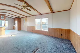 17 S Nixon Ave, Peebles, OH 45660 - Photo 4