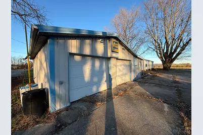 17 S Nixon Avenue, Peebles, OH 45660 - Photo 2