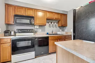 5804 Cedaridge Dr, Green Township, OH 45247 - Photo 18