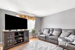 5804 Cedaridge Dr, Green Township, OH 45247 - Photo 8