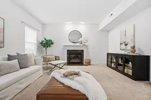 6161 Royal Garden Ct, Liberty Township, OH 45044 - Photo 4