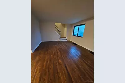 6024 Sunridge Drive, Cincinnati, OH 45224 - Photo 8