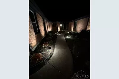10114 Spiritoak Lane, Colerain Township, OH 45252 - Photo 8