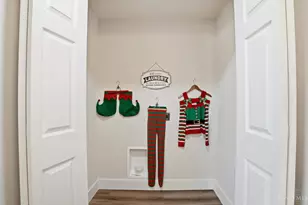 10173 Walnut St, Pleasant Plain, OH 45162 - Photo 12