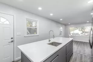 4222 Georgia Ave, Cincinnati, OH 45223 - Photo 12