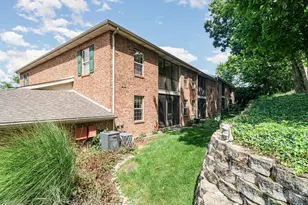 5440 Asbury Lake Dr, Green Township, OH 45247 - Photo 26