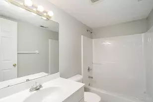 5440 Asbury Lake Dr, Green Township, OH 45247 - Photo 24