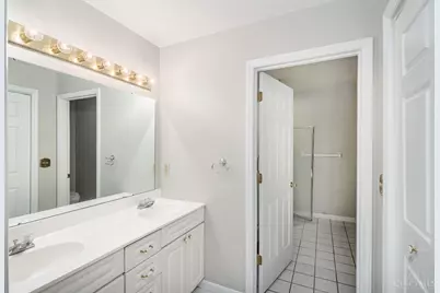 5440 Asbury Lake Drive #9, Green Township, OH 45247 - Photo 10