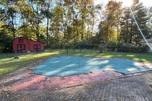 1233 Deblin Dr, Miami Township, OH 45150 - Photo 2