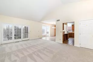 5548 Timber Way Dr, Delhi Township, OH 45238 - Photo 4