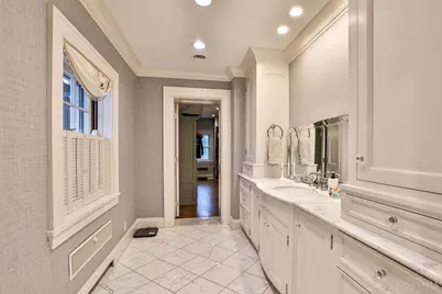 9675 Cunningham Road, Indian Hill, OH 45243 - Photo 34