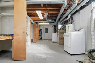 3655 Frondorf Ave, Green Township, OH 45211 - Photo 20