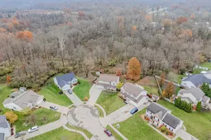 1333 Cross Creek Dr, Goshen, OH 45140 - Photo 2