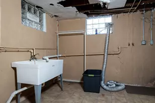 557 W North Bend Rd, Springfield Township, OH 45224 - Photo 22