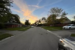 5701 Belmar Dr, Huber Heights, OH 45424 - Photo 4