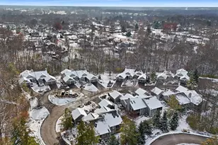 7922 Barharbor Dr, Anderson Township, OH 45255 - Photo 2