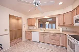 8119 Witts Meadow Ln, Anderson Township, OH 45255 - Photo 10