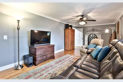 5795 Meadow View Drive, Miami Township, OH 45150 - Photo 6