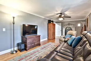 5795 Meadowview Dr, Miami Township, OH 45150 - Photo 6