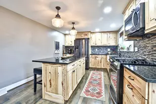 5795 Meadowview Dr, Miami Township, OH 45150 - Photo 8