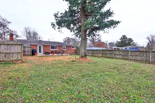 5795 Meadowview Dr, Miami Township, OH 45150 - Photo 22