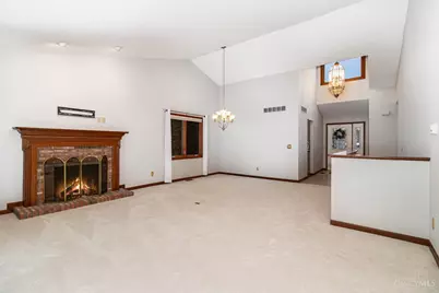 5809 Harborpoint Drive, Green Township, OH 45248 - Photo 4