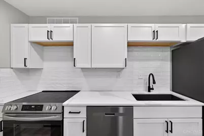 11666 Elkwood Drive, Forest Park, OH 45240 - Photo 12