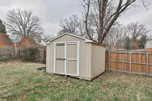 1101 Meadowind Ct, Springfield Township, OH 45231 - Photo 48