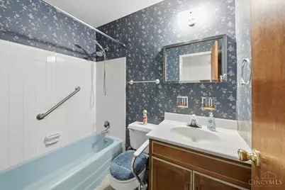 11740 Van Camp Lane, Springdale, OH 45246 - Photo 38