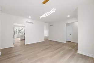 12017 Brookway Dr, Springfield Township, OH 45240 - Photo 10