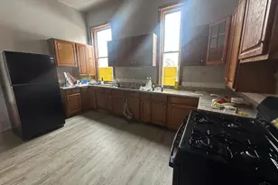 4372 Winton Rd, Cincinnati, OH 45232 - Photo 10