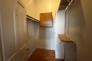 4372 Winton Rd, Cincinnati, OH 45232 - Photo 8