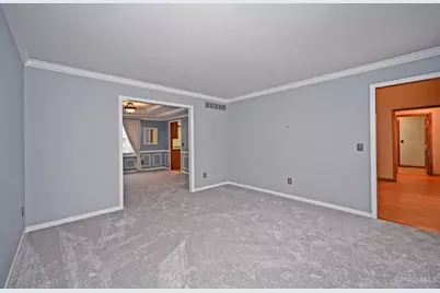 6331 Greensboro Court, Miami Township, OH 45140 - Photo 8