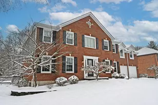 6331 Greensboro Ct, Miami Township, OH 45140 - Photo 2