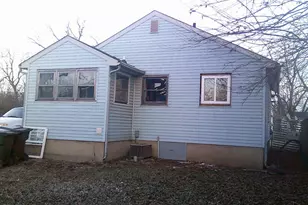 2216 Carolina St, Middletown, OH 45044 - Photo 2