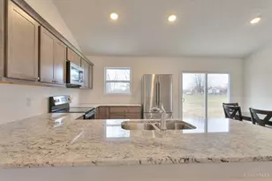 120 Cheyenne Dr, Franklin Township, OH 45171 - Photo 6