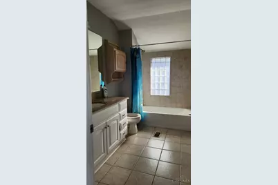 3927 Davis Avenue, Cheviot, OH 45211 - Photo 6