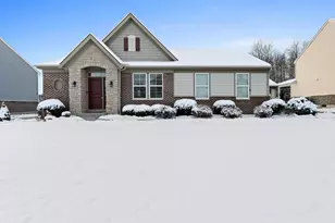 7143 Birkdale Dr, Hamilton Township, OH 45039 - Photo 2