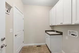 7890 Planters Ln, West Chester, OH 45069 - Photo 20