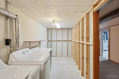 2043 Blue Bell Drive, Cincinnati, OH 45224 - Photo 38