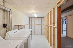 2043 Blue Bell Dr, Cincinnati, OH 45224 - Photo 38